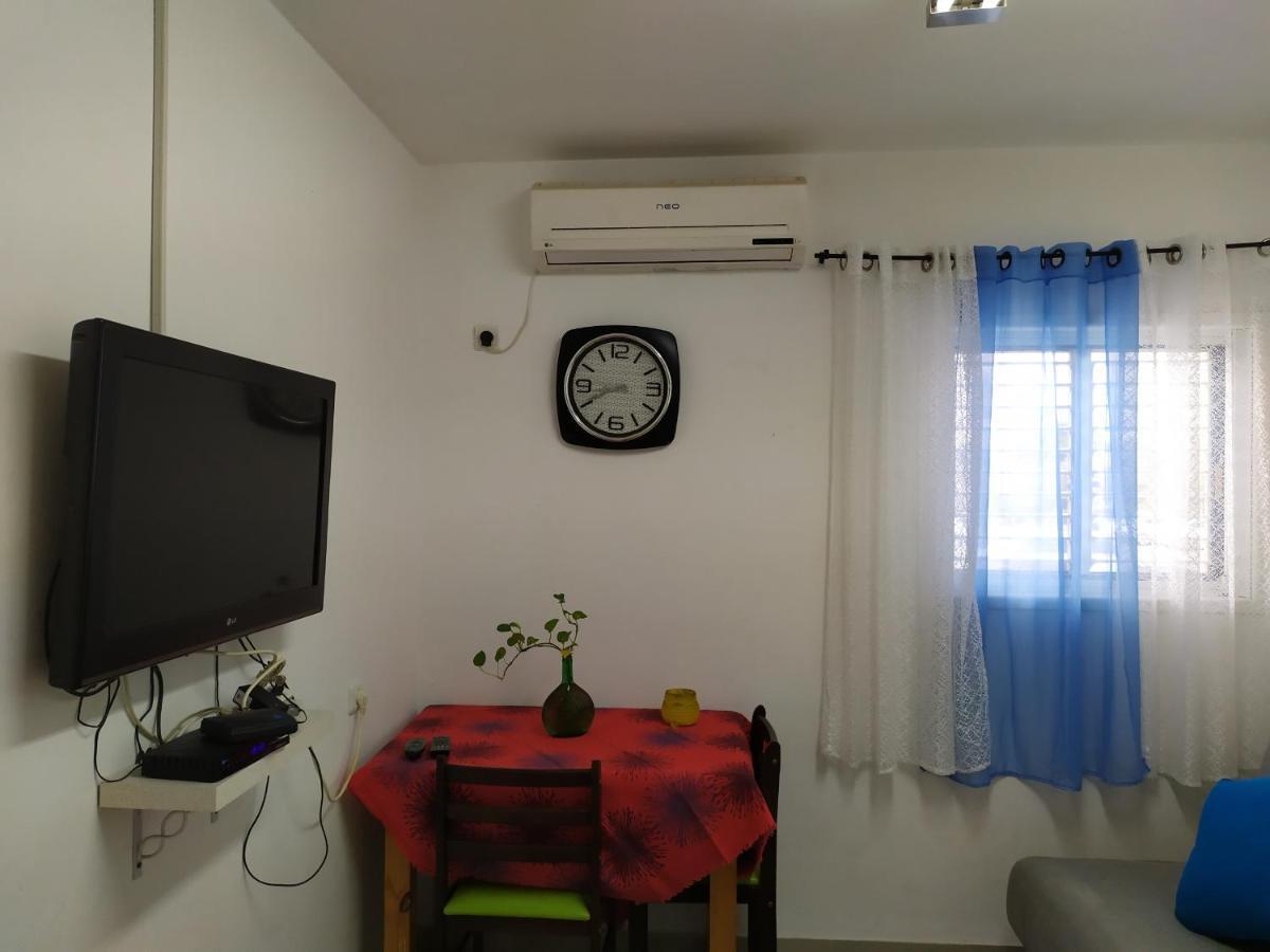 Nelly'S Housing Unit Apartment Eilat Ngoại thất bức ảnh